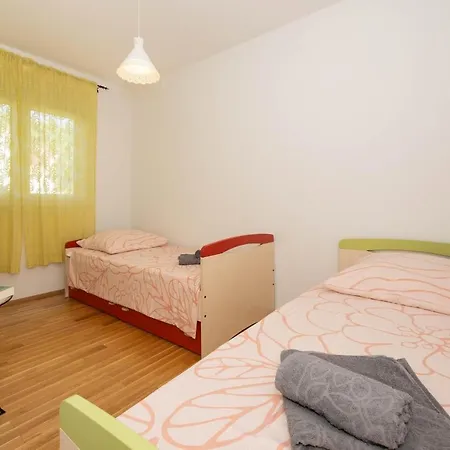 Beautiful In With Kitchen Apartmán