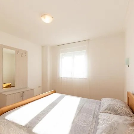 Apartment Amazing In With House Sea View *