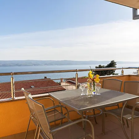 Amazing In With House Sea View Apartment *